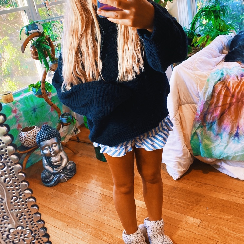 SOLD ON IG💖Black Luna EOversized Thick Sweater🍂 - Picture 11 of 12